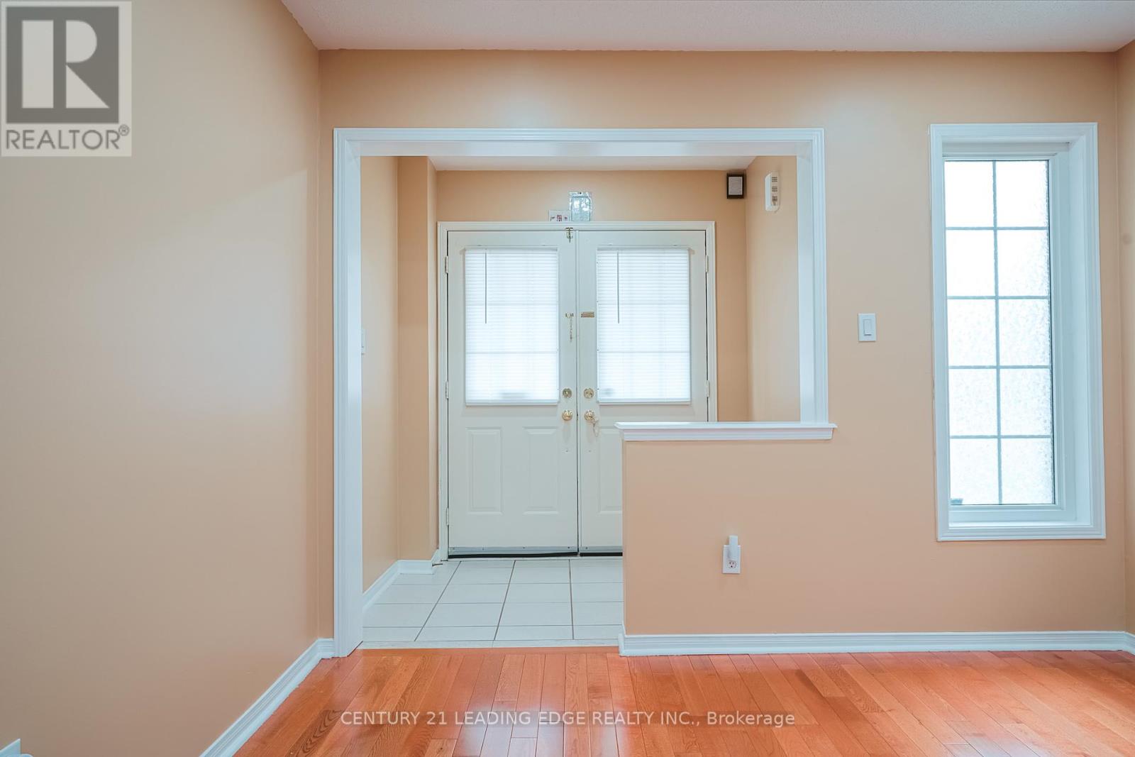 14 Galveston Crescent, Brampton, Ontario  L7A 3R7 - Photo 5 - W12183399