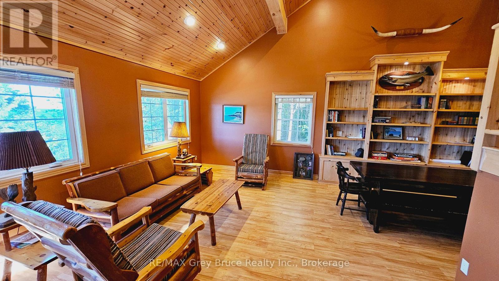 130 South Shore Road, Northern Bruce Peninsula, Ontario  N0H 1W0 - Photo 13 - X12186303