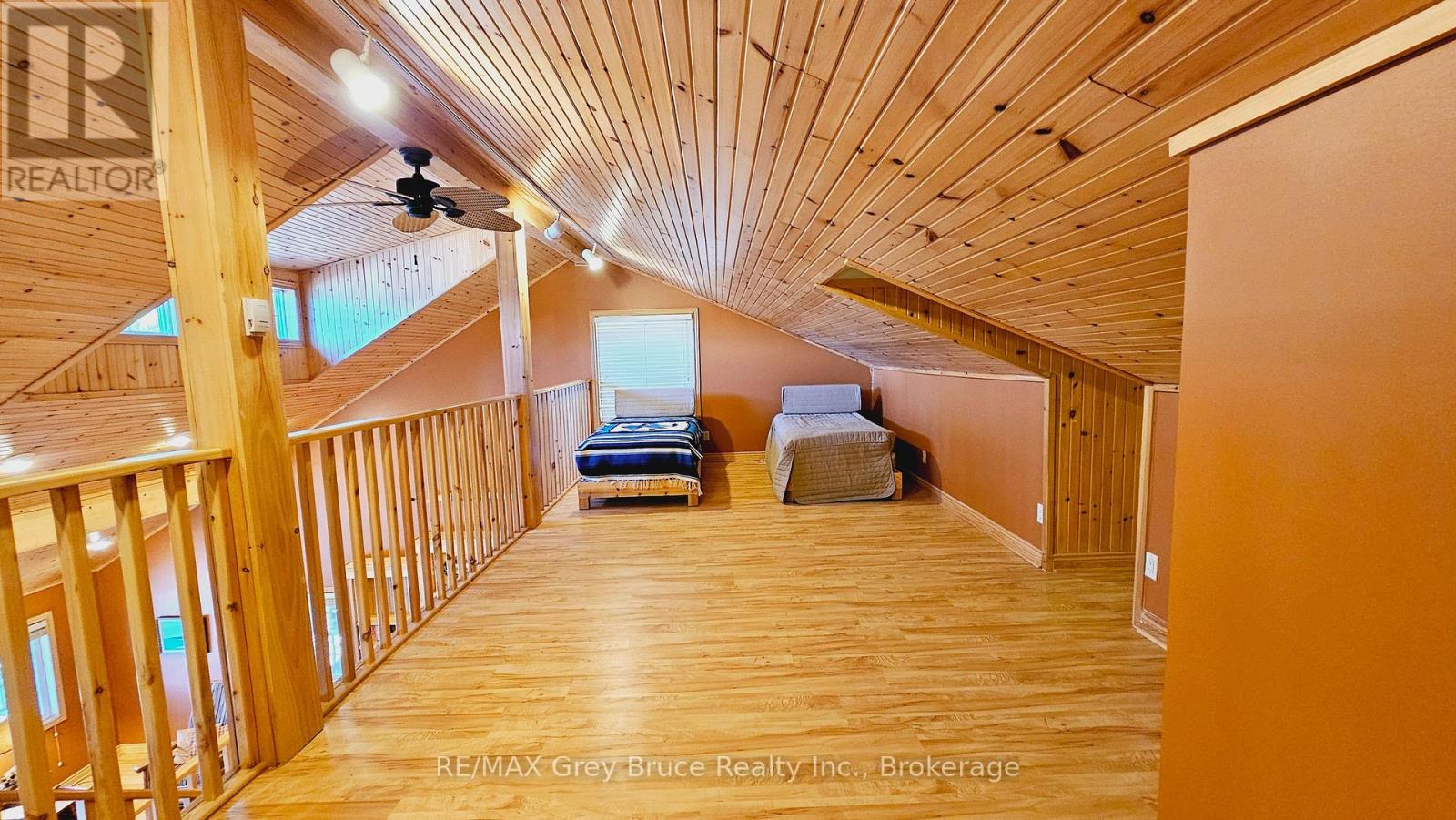 130 South Shore Road, Northern Bruce Peninsula, Ontario  N0H 1W0 - Photo 29 - X12186303