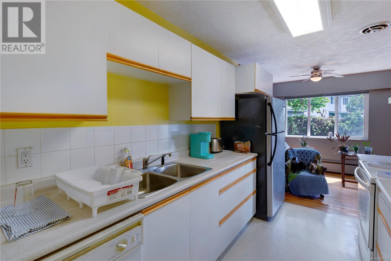 3638 Tillicum Rd, Saanich, British Columbia  V8Z 4H4 - Photo 20 - 1001722