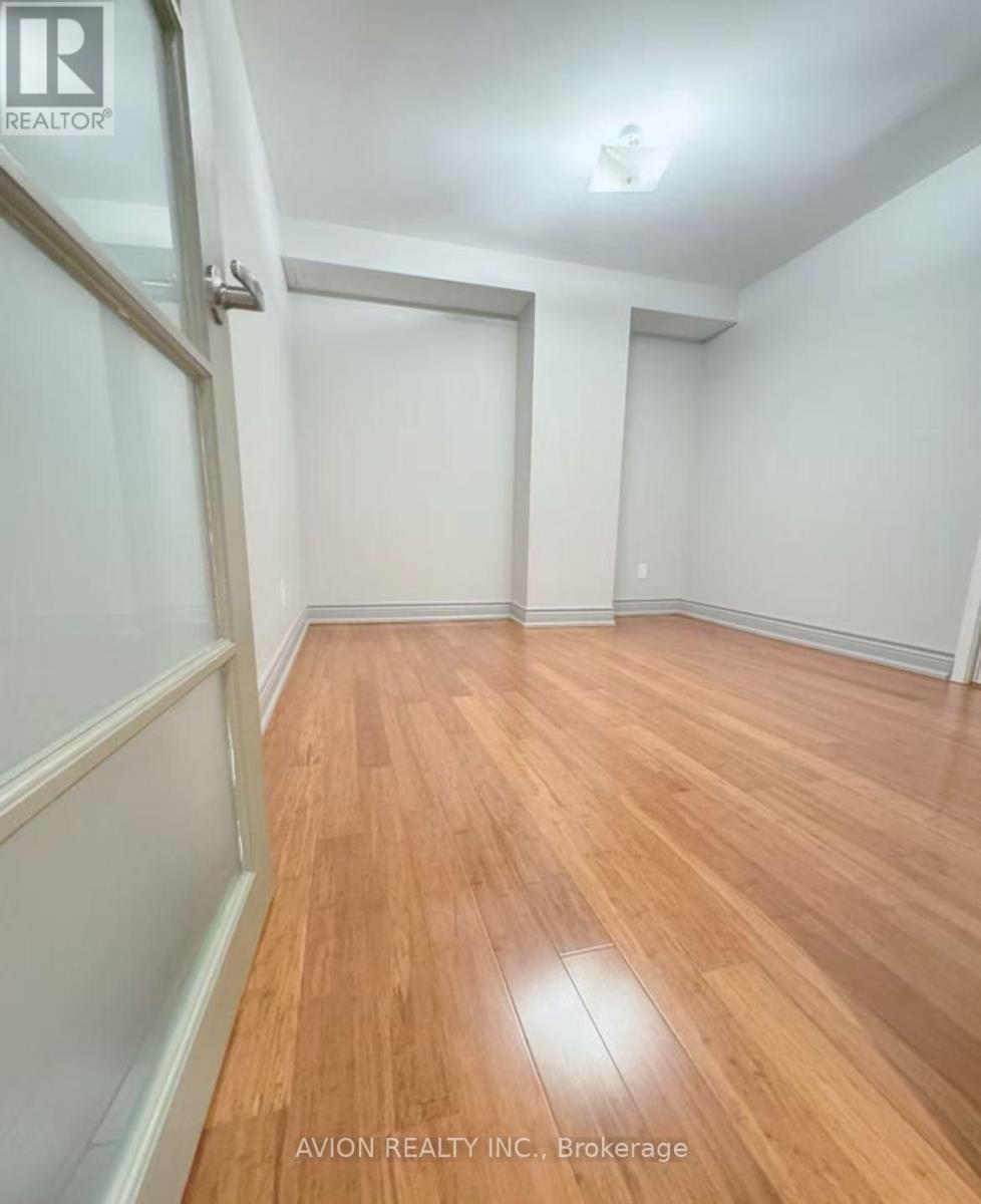 Lower 5 Richvalley Crescent, Richmond Hill (Jefferson), Ontario  L4E 4C8 - Photo 11 - N12186310