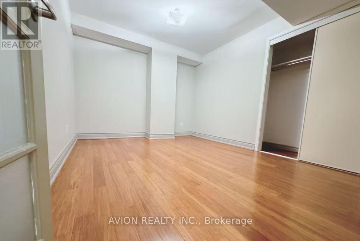 Lower 5 Richvalley Crescent, Richmond Hill, Ontario  L4E 4C8 - Photo 12 - N12186310