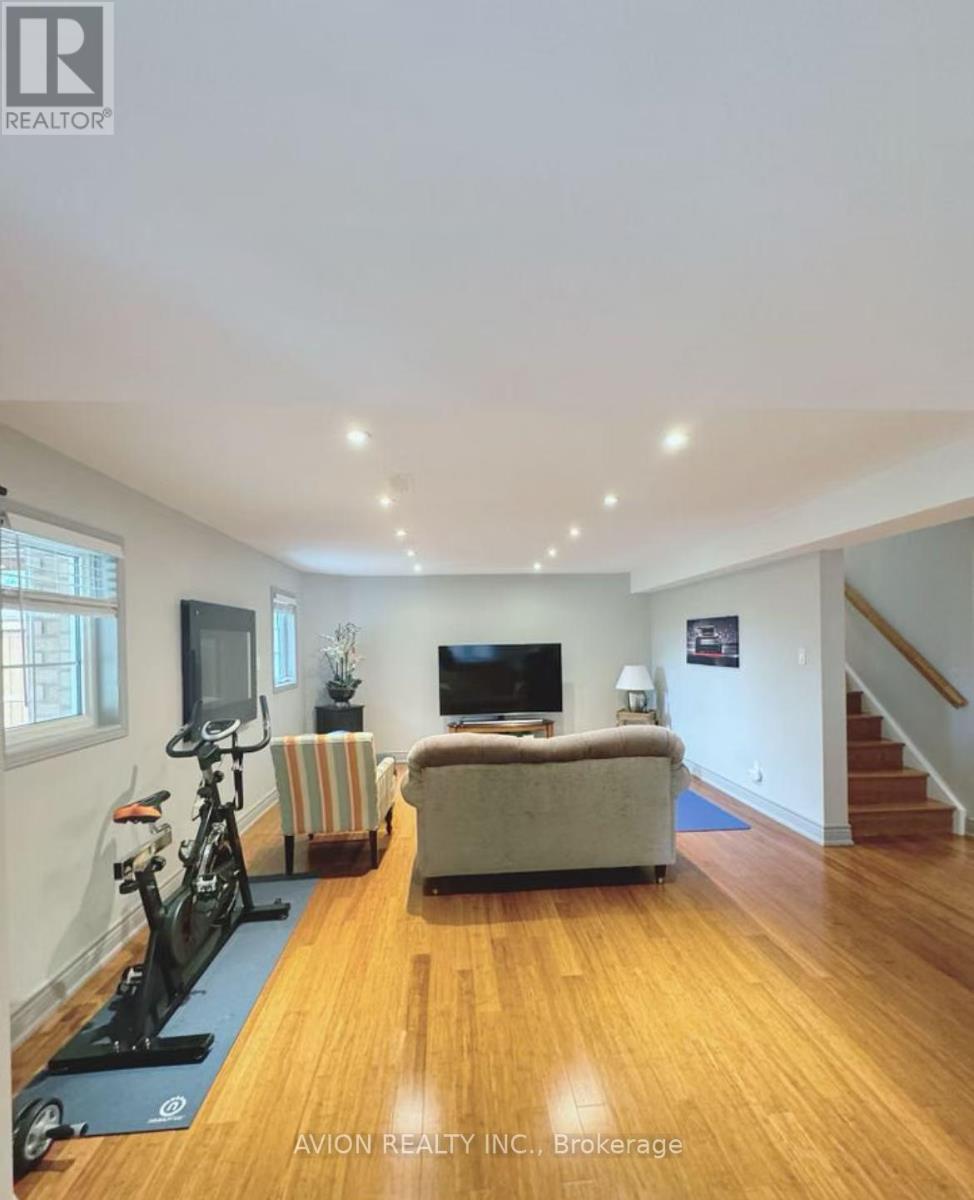 Lower 5 Richvalley Crescent, Richmond Hill (Jefferson), Ontario  L4E 4C8 - Photo 6 - N12186310