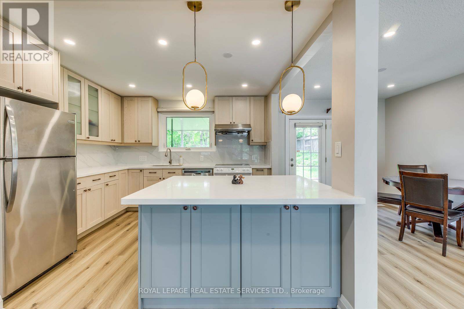 69 Culham Street, Oakville, Ontario  L6H 1G3 - Photo 14 - W12185295