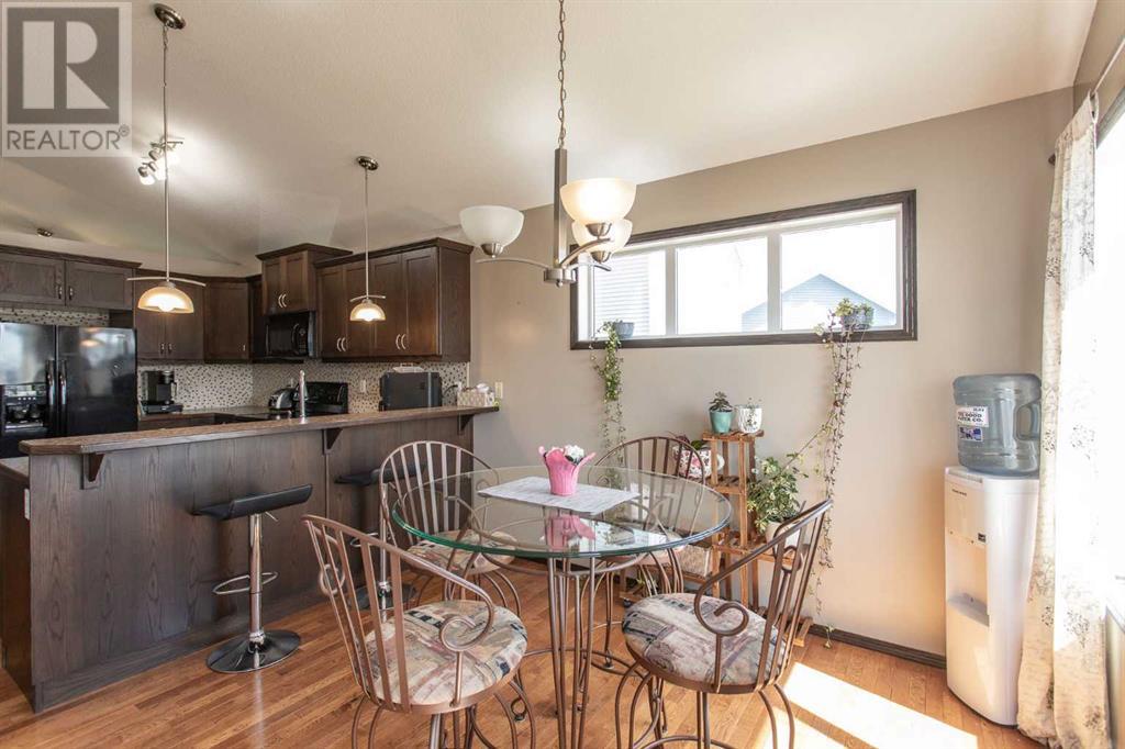 56 Mackenzie Crescent, Lacombe, Alberta  T4S 1X6 - Photo 5 - A2226120