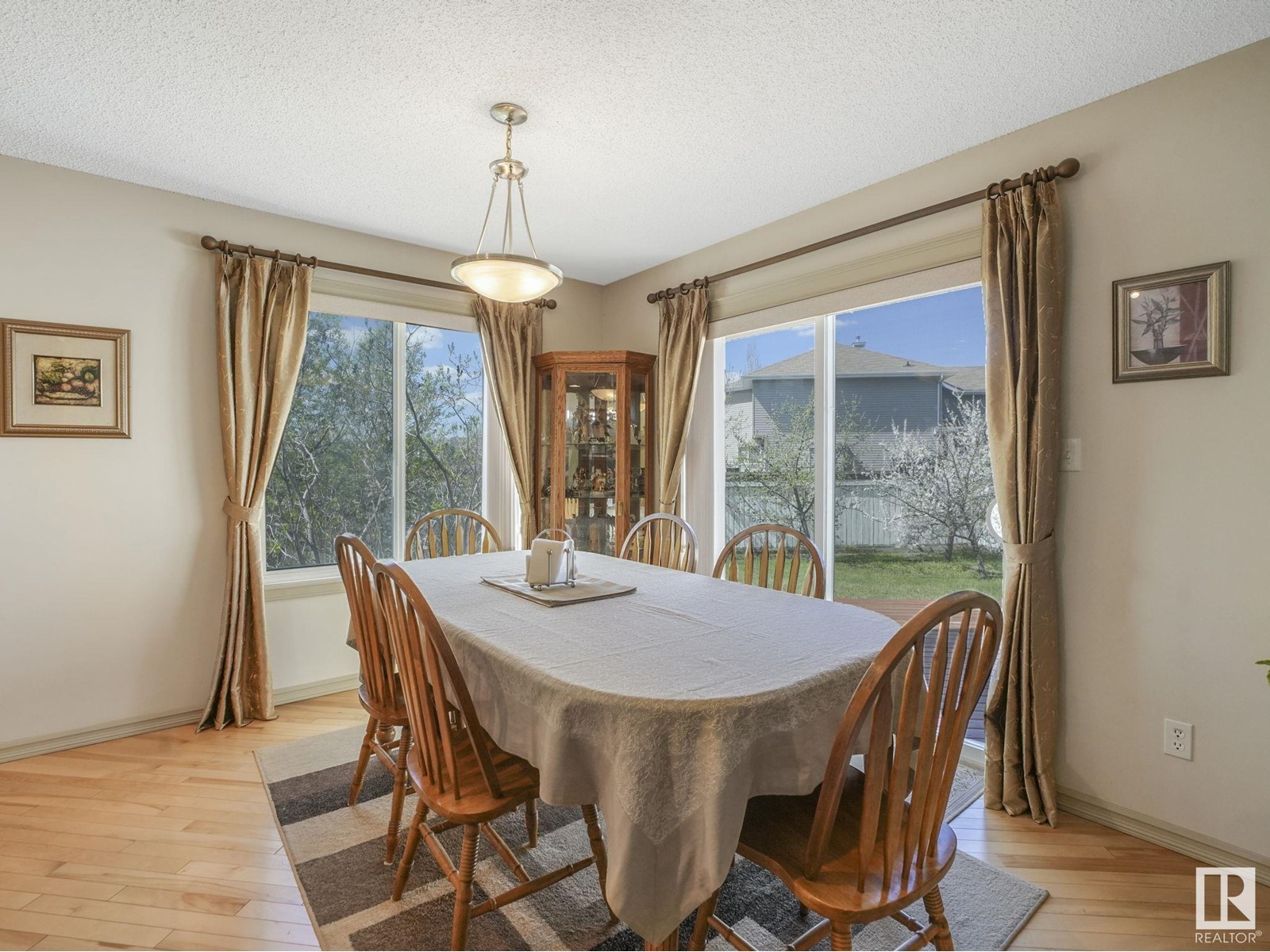 3304 23 St Nw, Edmonton, Alberta  T6T 0A7 - Photo 11 - E4435324
