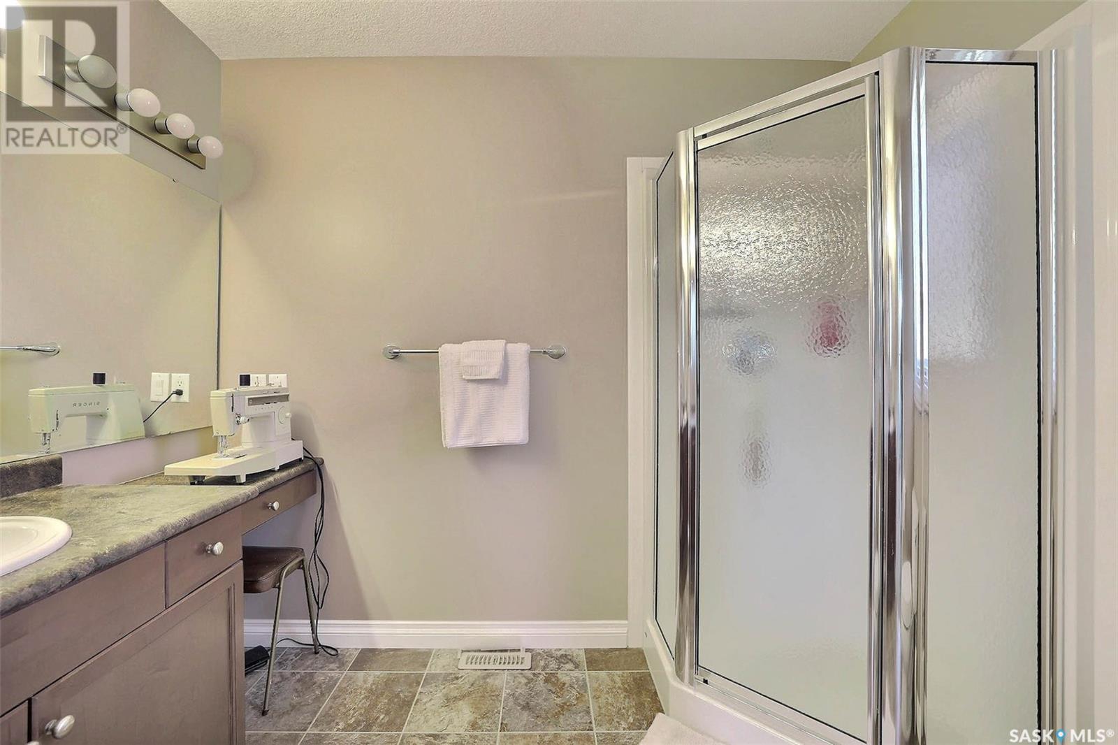 7122 Wascana Cove Drive, Regina, Saskatchewan  S4V 3G1 - Photo 31 - SK007790