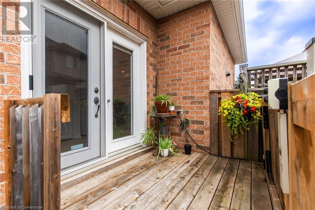 233 Springvalley Crescent, Hamilton, Ontario  L9C 0B3 - Photo 33 - 40735821