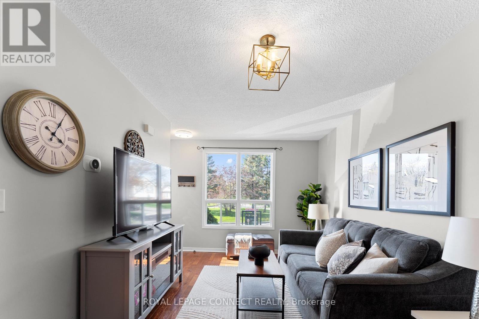 Property at 421 POMPANO COURT image 2