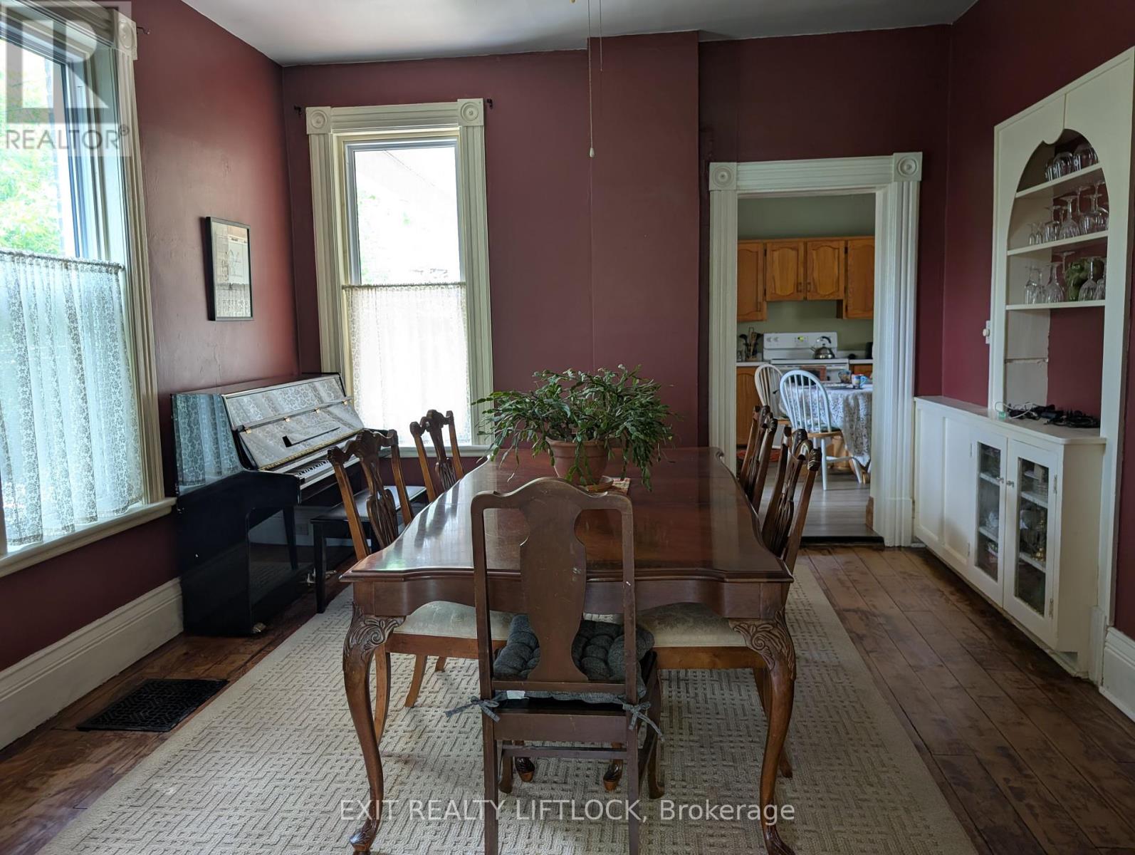 629 Aylmer Street N, Peterborough Central, Ontario K9H 3X2 - Photo 12 - X12186342