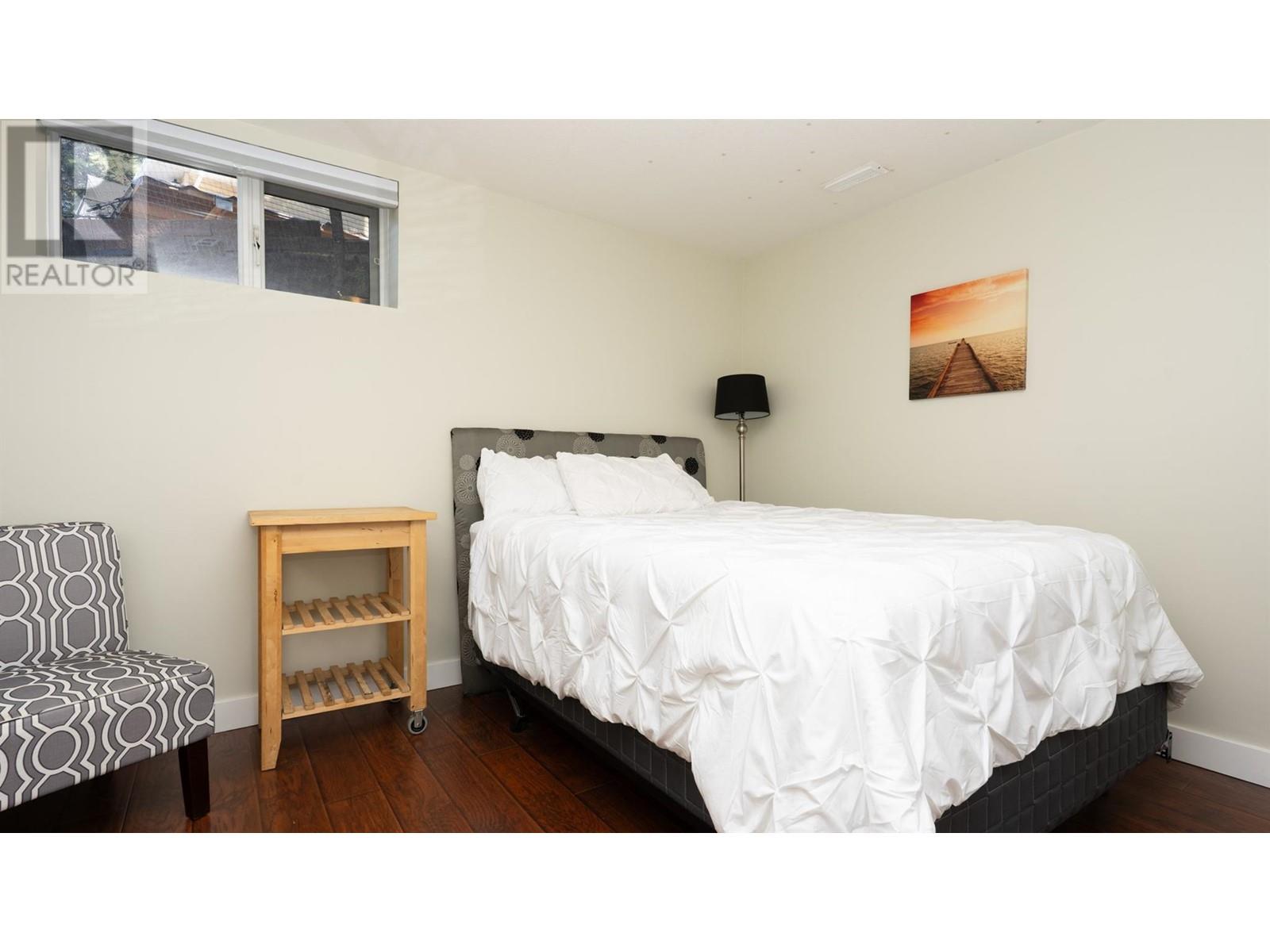 Property at 9085 Tronson Road image 2