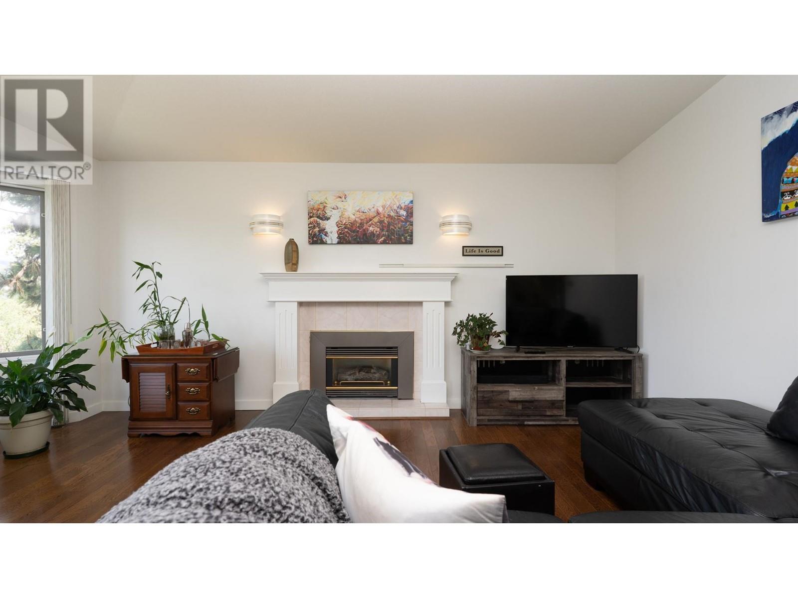 9085 Tronson Road, Vernon, BC V1H1E2