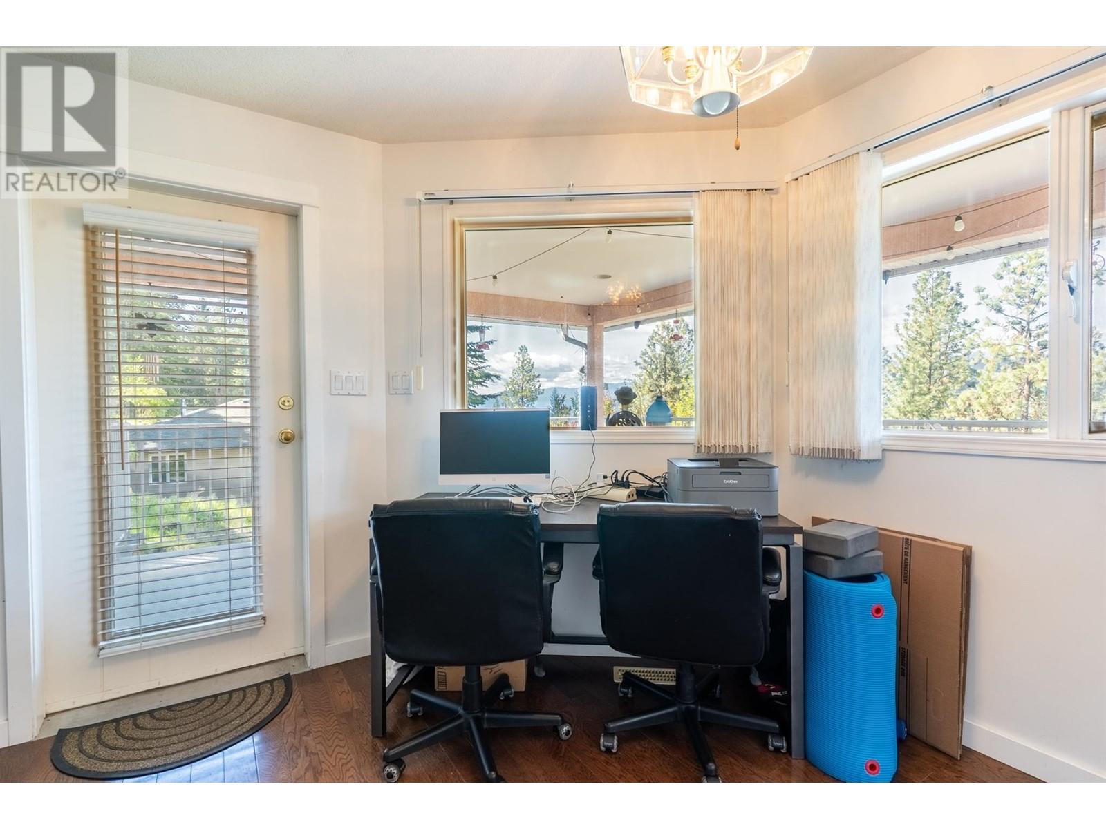 9085 Tronson Road, Vernon, BC V1H1E2