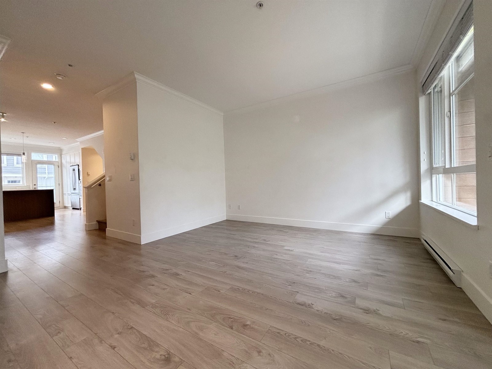 Property at 10 2978 159 STREET image 4