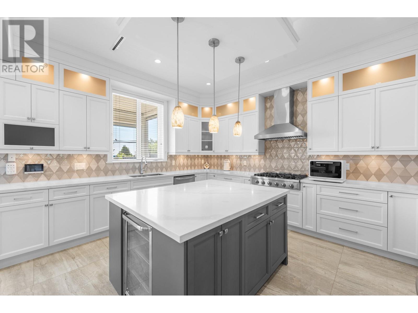 6508 Rumble Street, Burnaby, British Columbia  V5E 1A7 - Photo 11 - R3007625