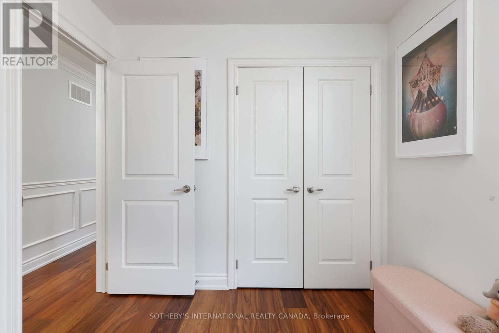 50b Laburnham Avenue, Toronto (Long Branch), Ontario  M8W 1S7 - Photo 33 - W12176931