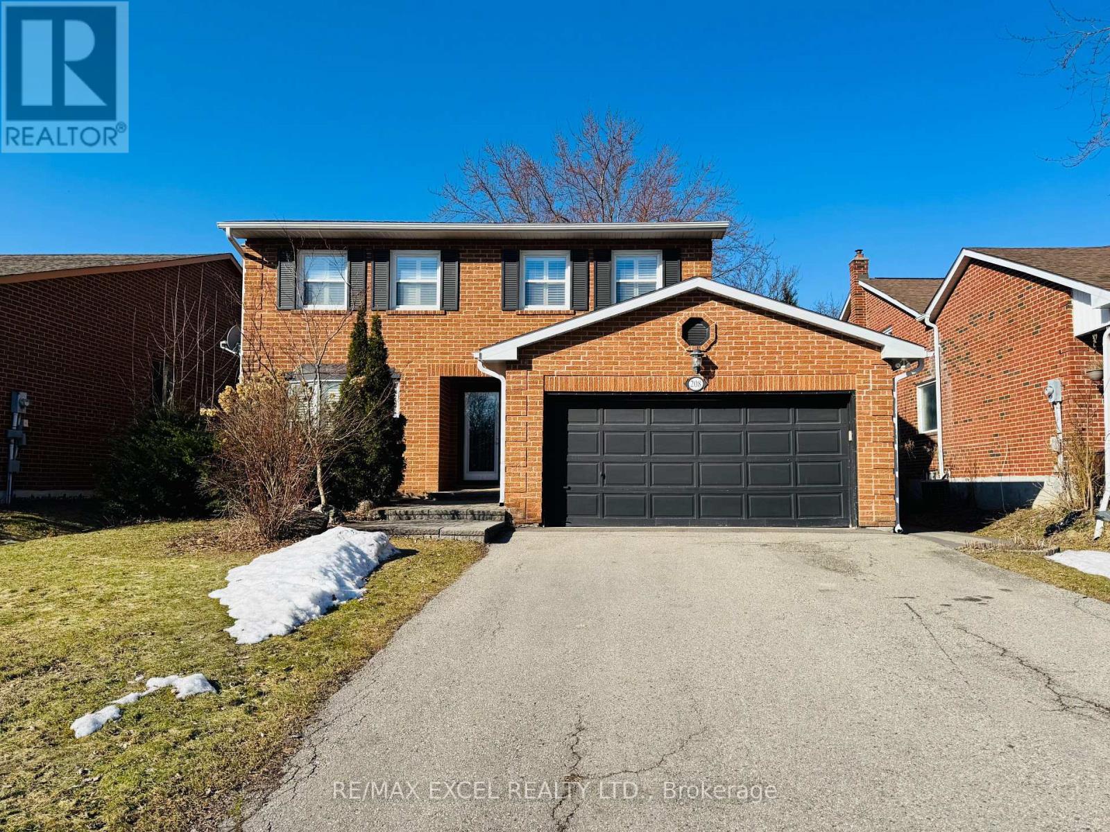 Lower - 208 Harrison Drive, Newmarket, Ontario  L3Y 6B9 - Photo 1 - N12186355