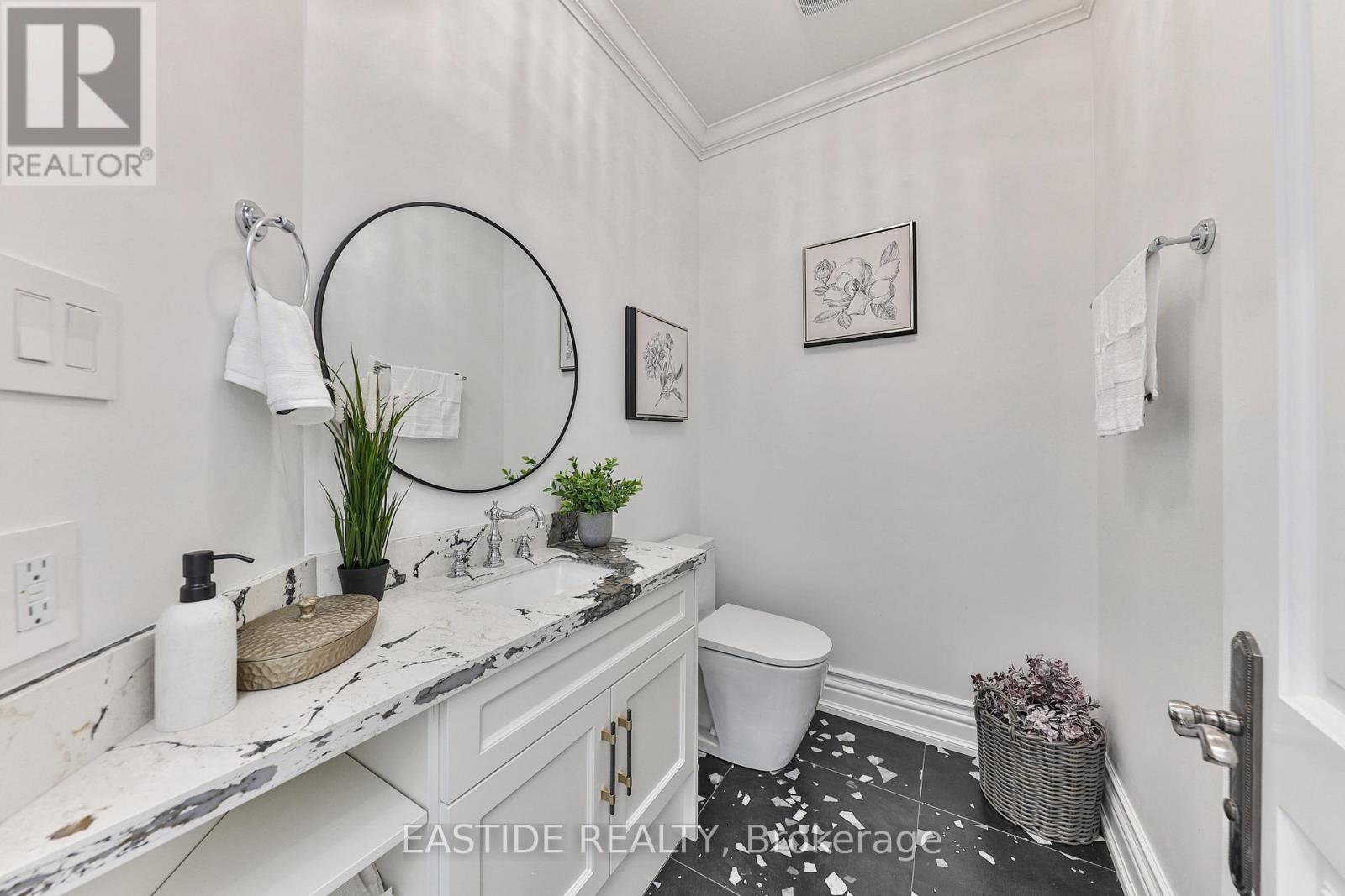 431 Fourth Line, Oakville (Wo West), Ontario  L6L 5A5 - Photo 26 - W12186366