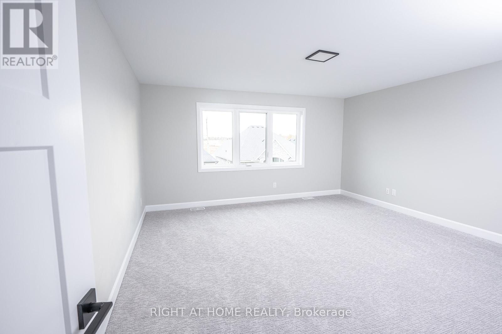 3909 Mitchell Crescent, Fort Erie (Black Creek), Ontario  L0S 1S0 - Photo 16 - X12186363