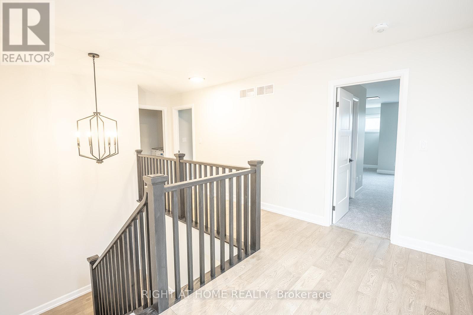 3909 Mitchell Crescent, Fort Erie, Ontario  L0S 1S0 - Photo 21 - X12186363