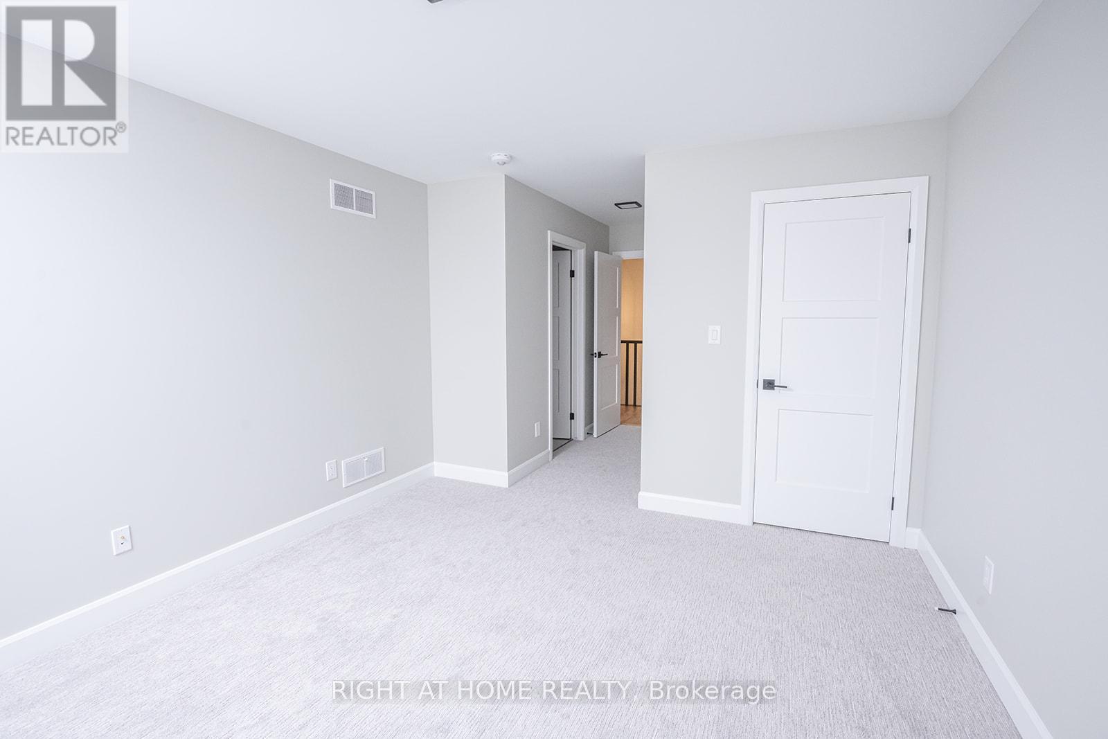 3909 Mitchell Crescent, Fort Erie, Ontario  L0S 1S0 - Photo 26 - X12186363