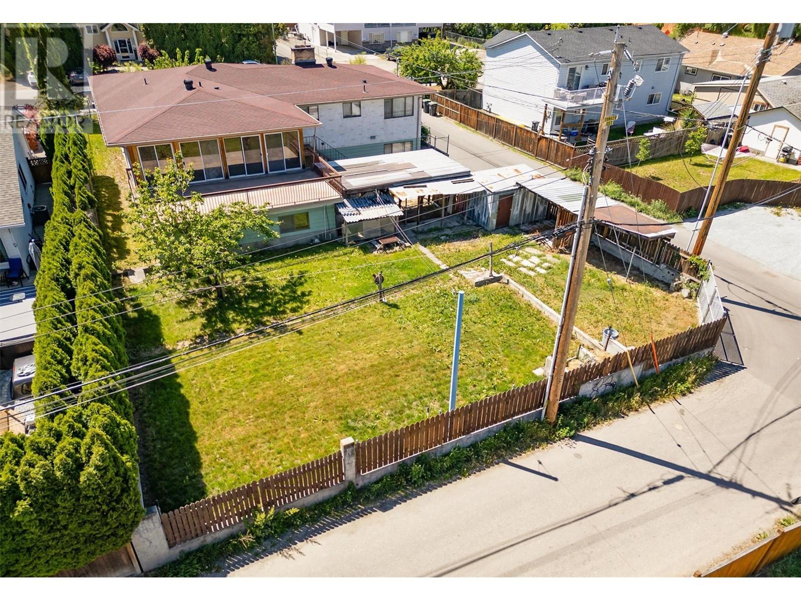 734 Francis Avenue, Kelowna, British Columbia  V1Y 5G5 - Photo 4 - 10350077
