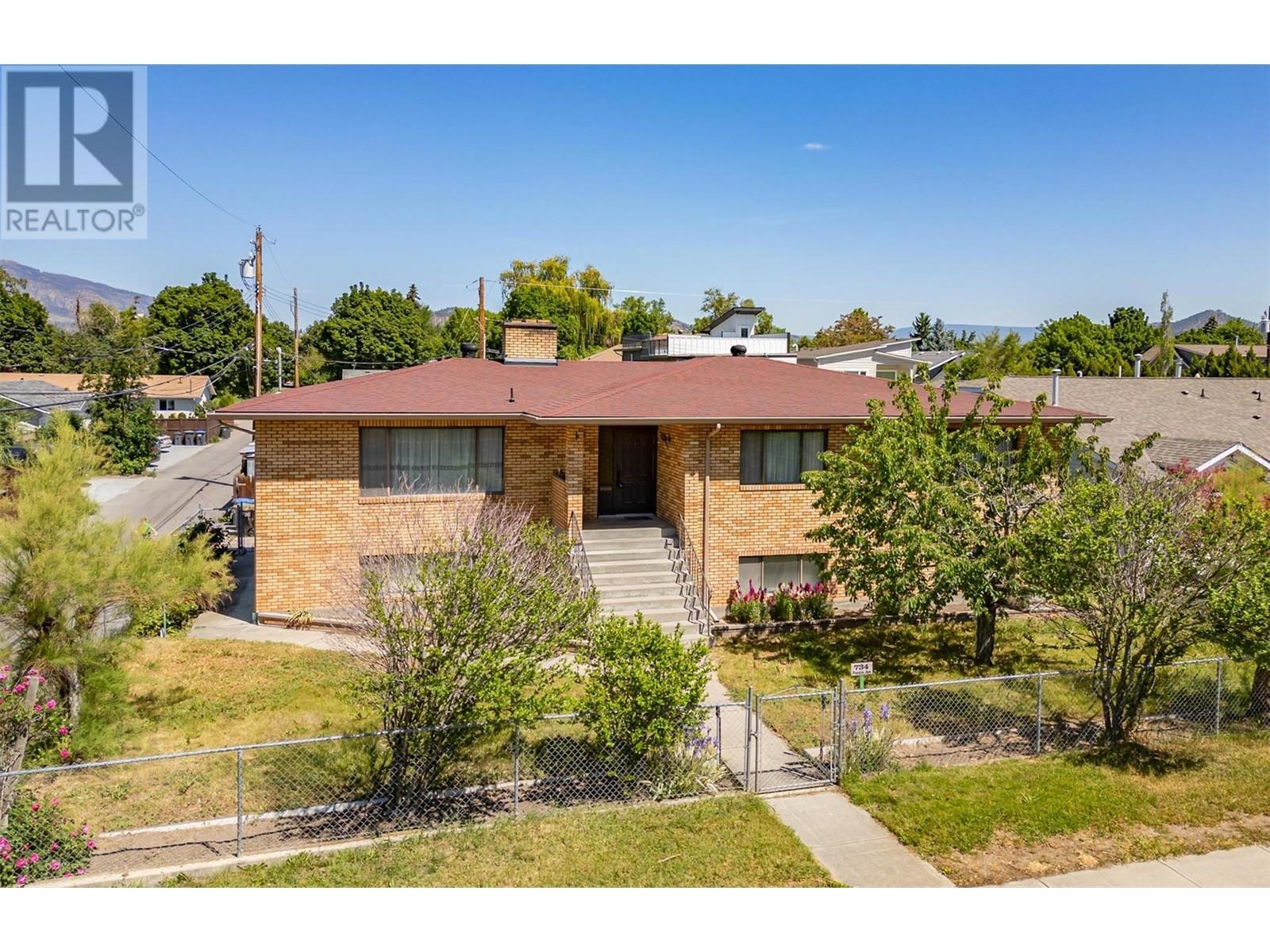 734 Francis Avenue, Kelowna, British Columbia  V1Y 5G5 - Photo 6 - 10350077