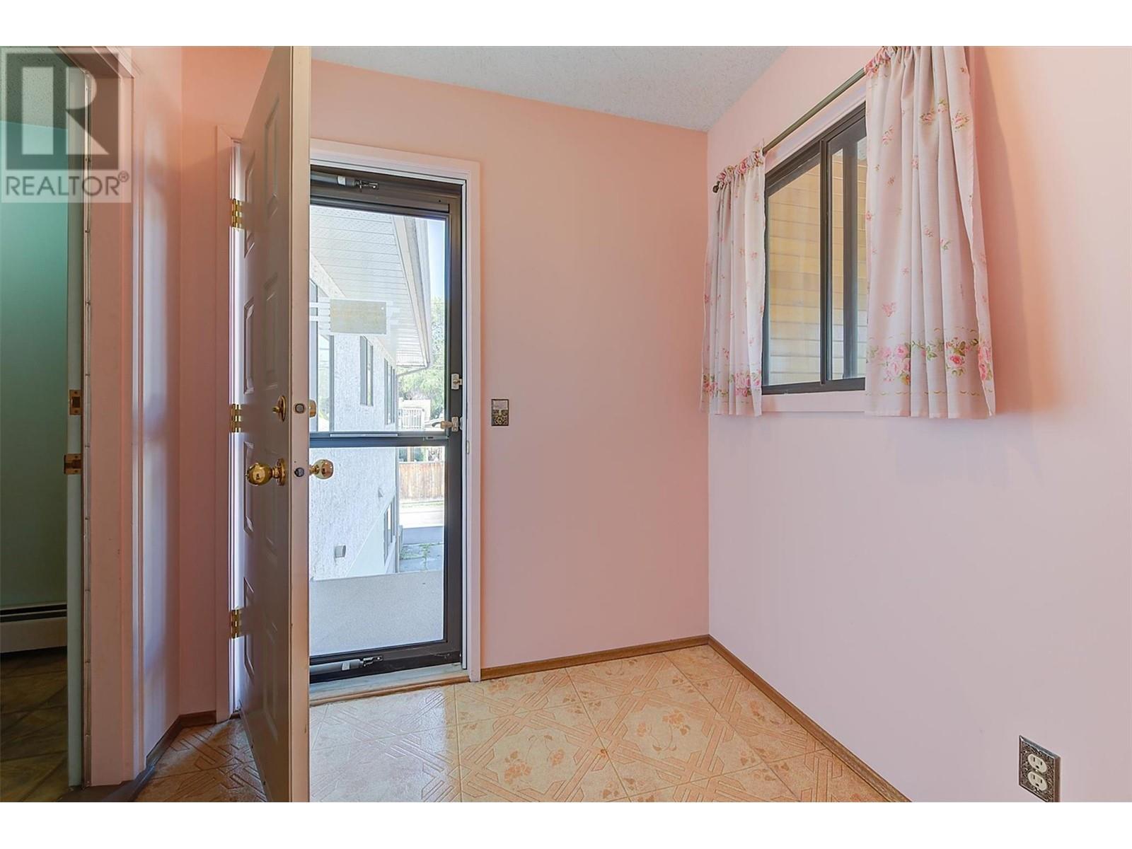 734 Francis Avenue, Kelowna, British Columbia  V1Y 5G5 - Photo 37 - 10350077