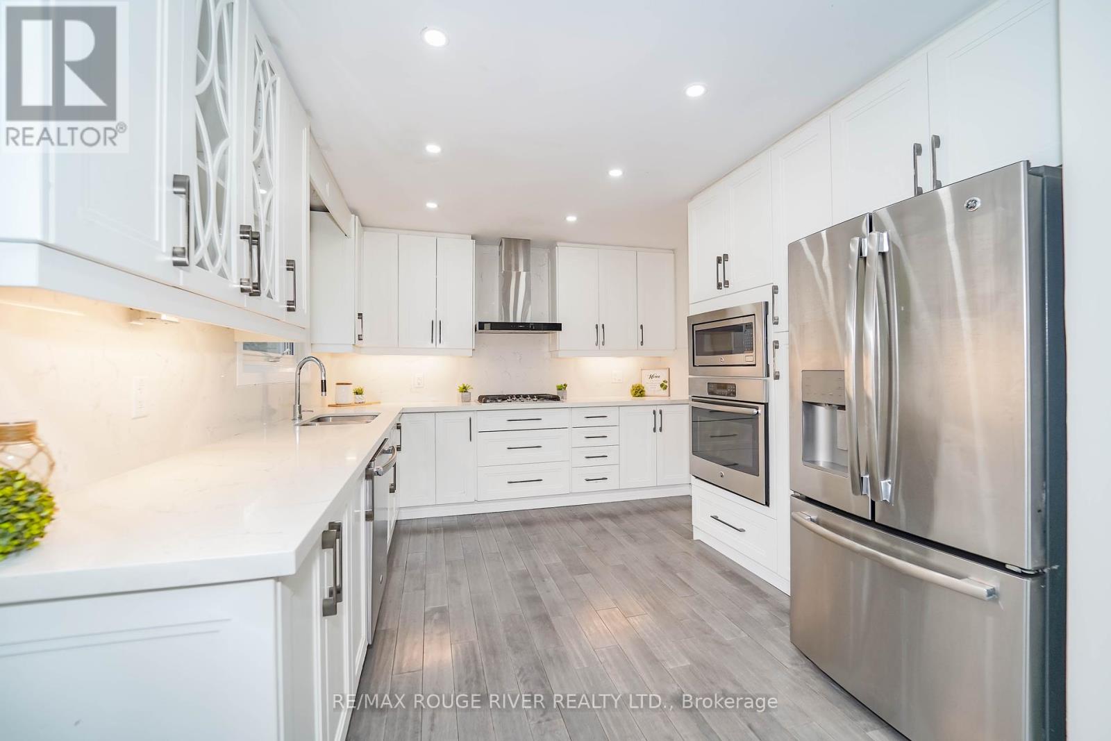 204 Rouge Hills Drive, Toronto (Rouge), Ontario  M1C 2Z1 - Photo 14 - E12186375