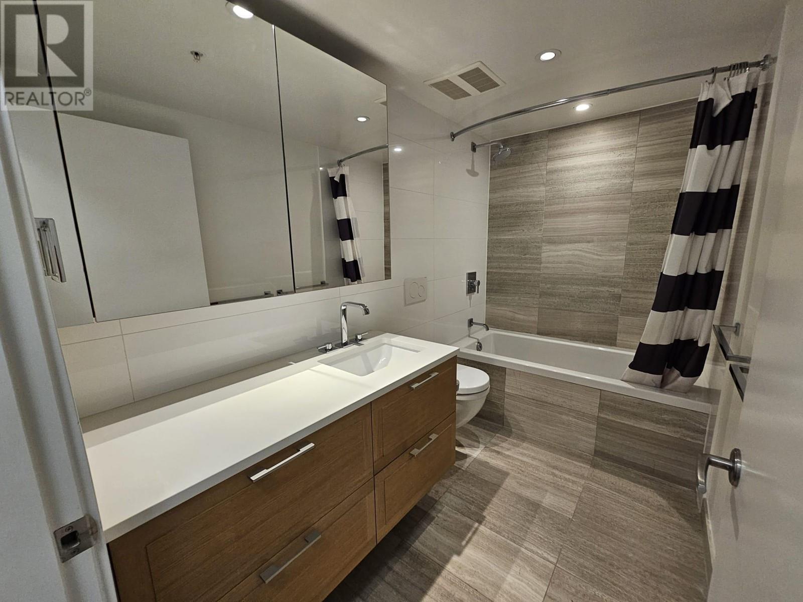 Listing Picture 16 of 39 : 513 7128 ADERA STREET, Vancouver / 溫哥華 - 魯藝地產 Yvonne Lu Group - MLS Medallion Club Member