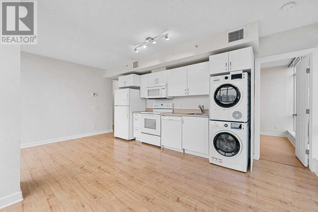 312, 10 Brentwood Common Nw, Calgary, Alberta  T2L 2L6 - Photo 9 - A2190596
