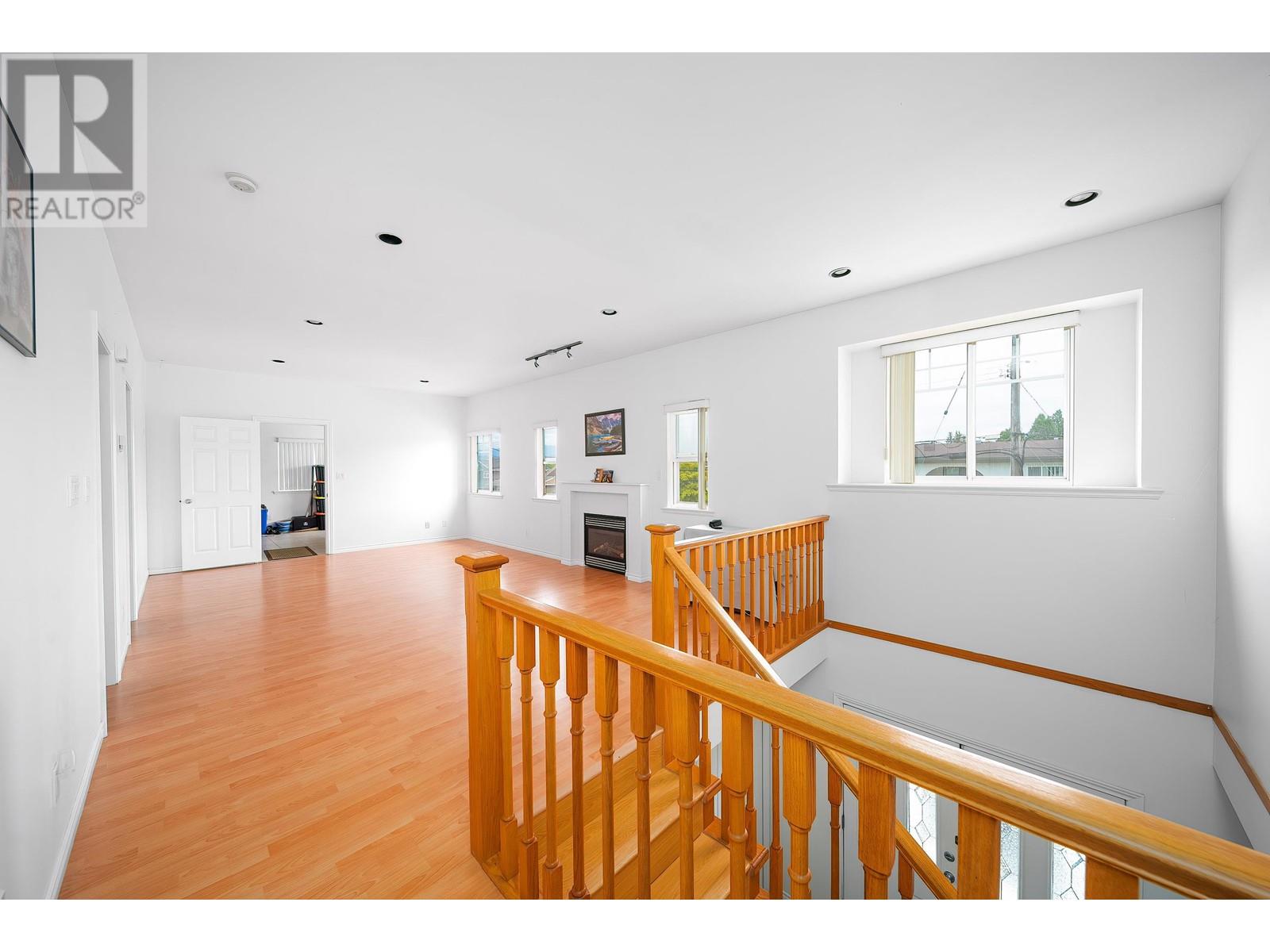 Property at 6789 GILLEY AVENUE image 5