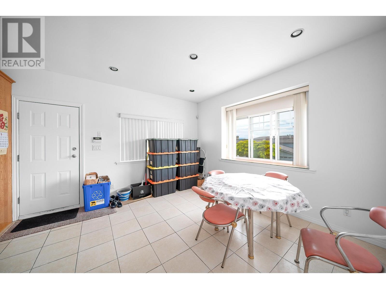 6789 Gilley Avenue, Burnaby, British Columbia  V5H 3W8 - Photo 12 - R3006506
