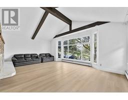 4976 BOND STREET, Burnaby, British Columbia