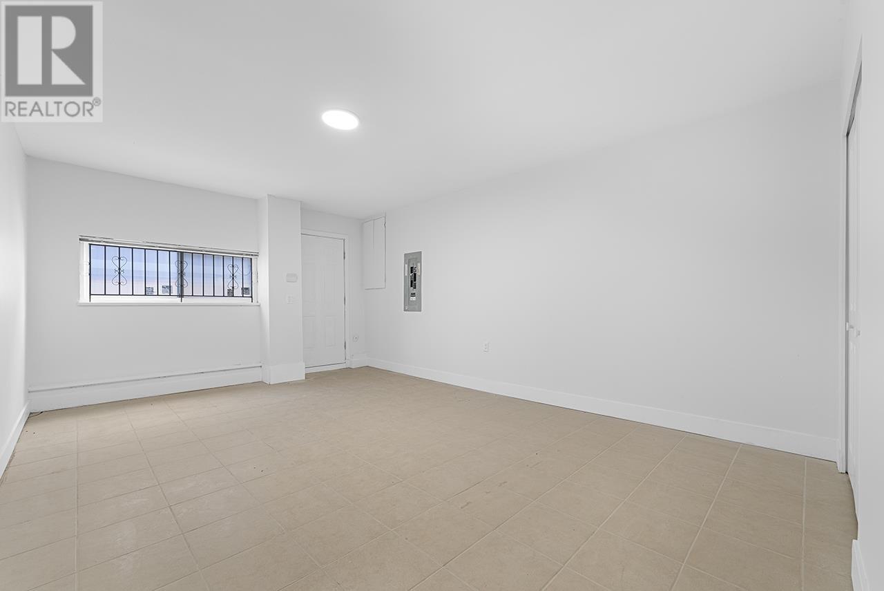 4976 Bond Street, Burnaby, British Columbia  V5H 2Y4 - Photo 30 - R2987138