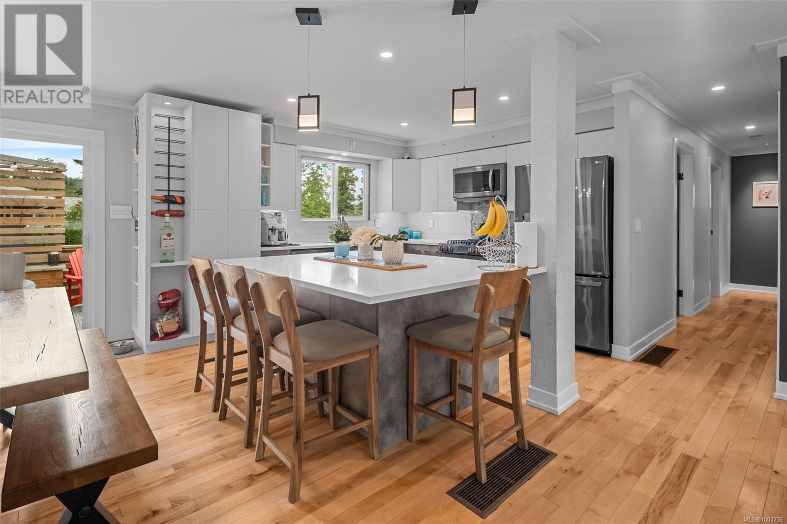 Property at 2429 Marlene Dr image 3