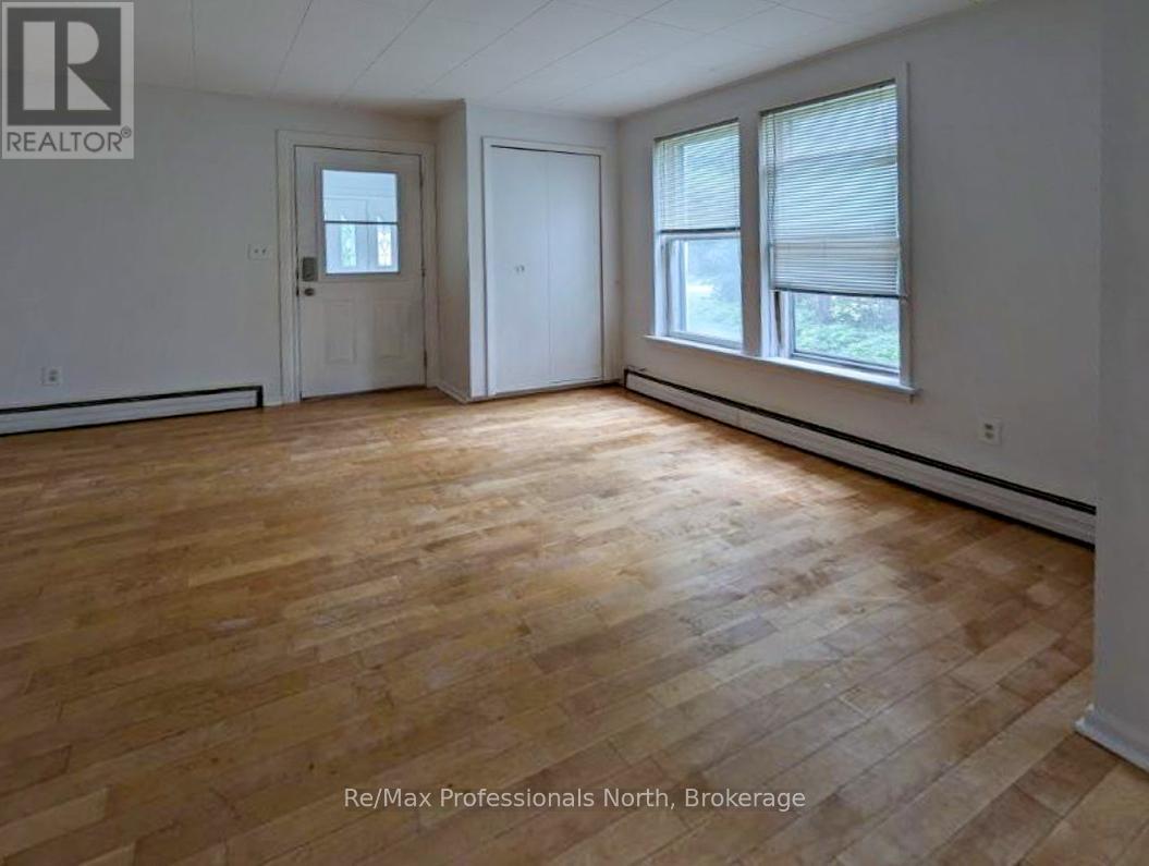 145 Front Street, Bracebridge, Ontario P1L 1J7 - Photo 22 - X12154851
