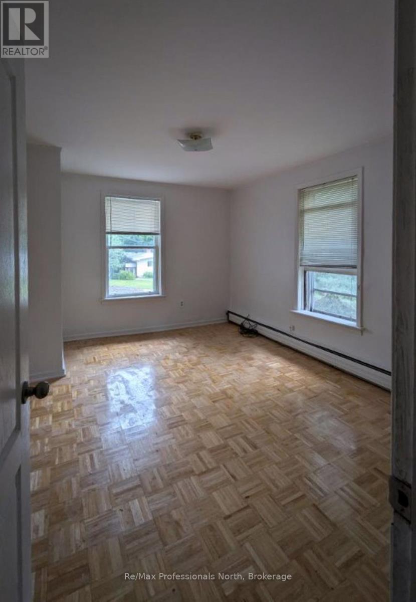145 Front Street, Bracebridge, Ontario P1L 1J7 - Photo 24 - X12154851