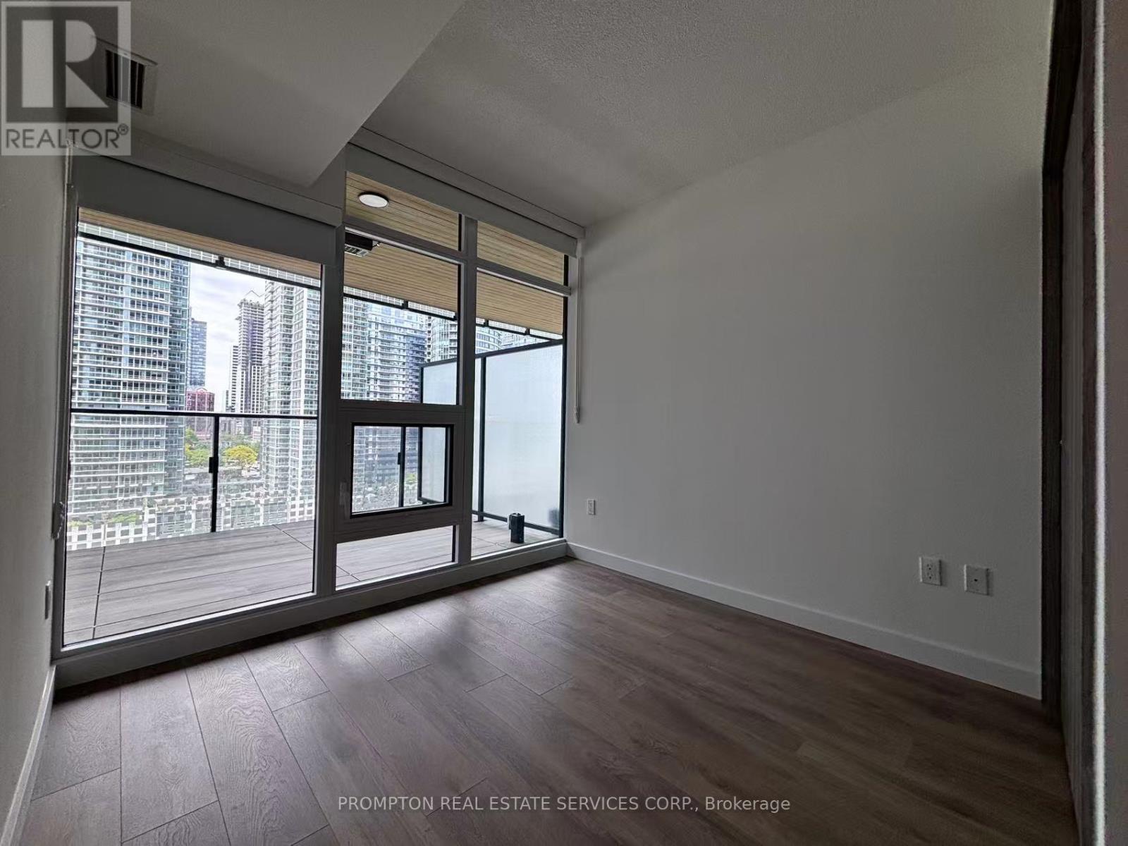 932 - 3 Concord Cityplace Way, Toronto (Waterfront Communities), Ontario  M5V 0X3 - Photo 3 - C12180565