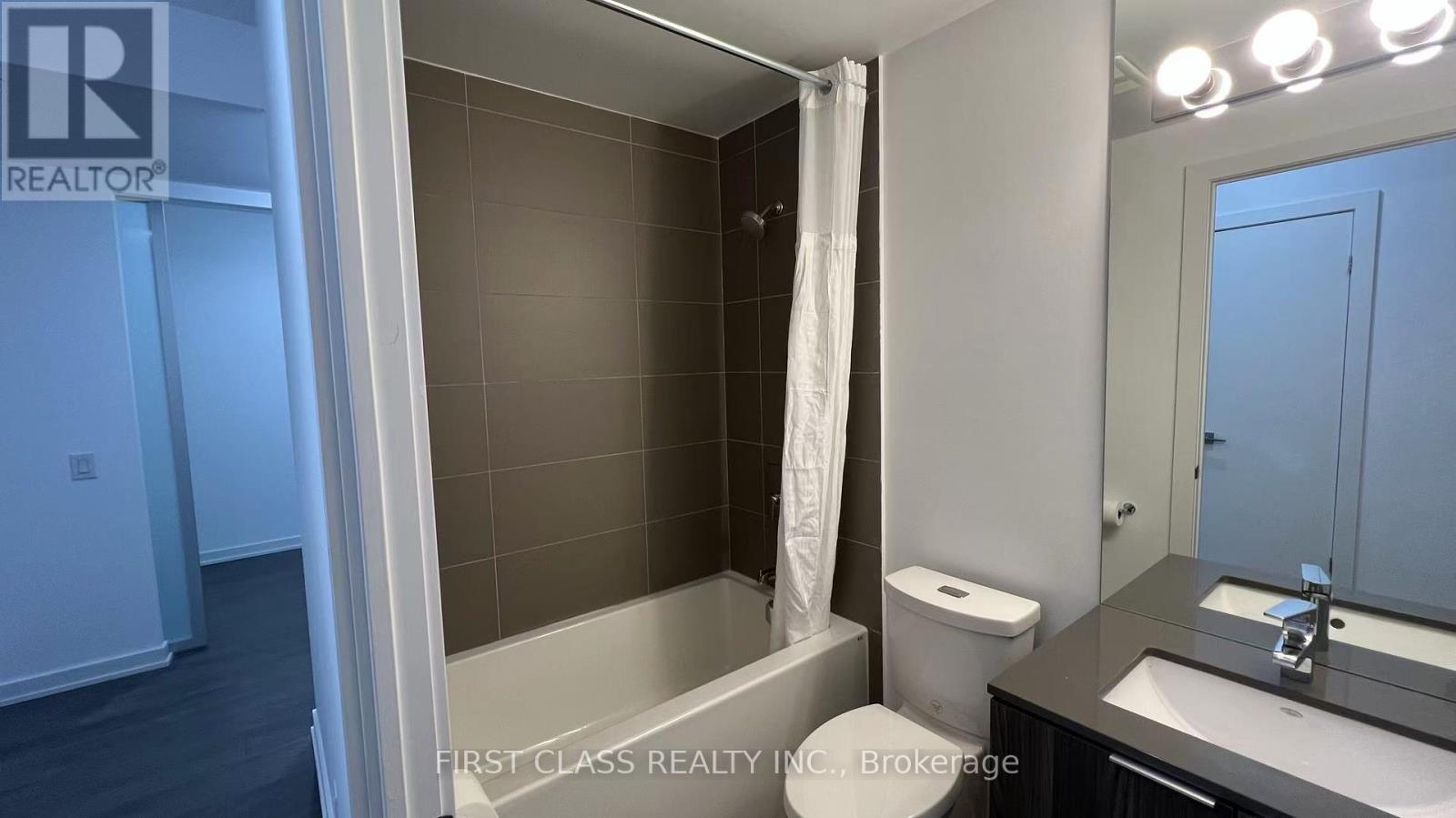 1002 - 609 Avenue Road, Toronto, Ontario  M4V 2K3 - Photo 13 - C12186391