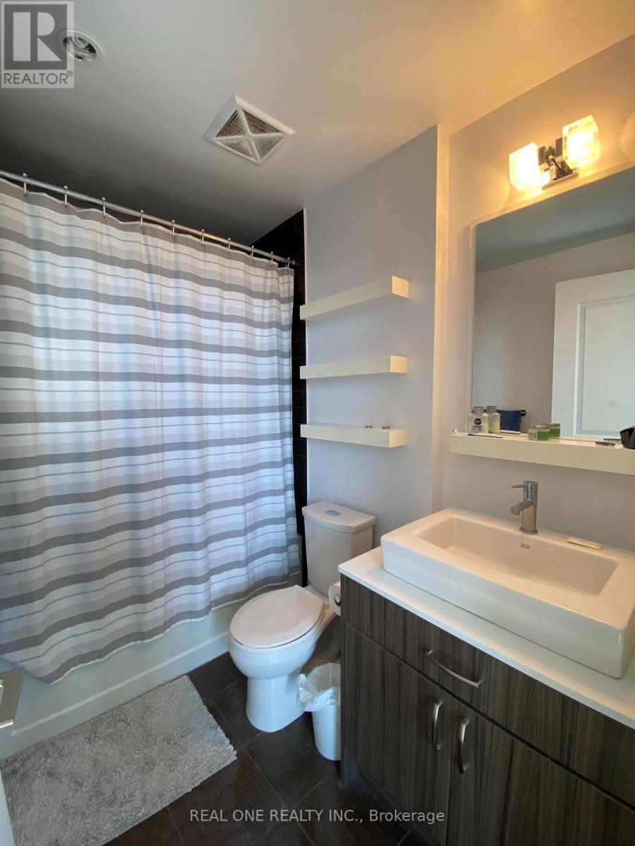 1304 - 9205 Yonge Street, Richmond Hill (Langstaff), Ontario  L4C 6Z2 - Photo 3 - N12186386