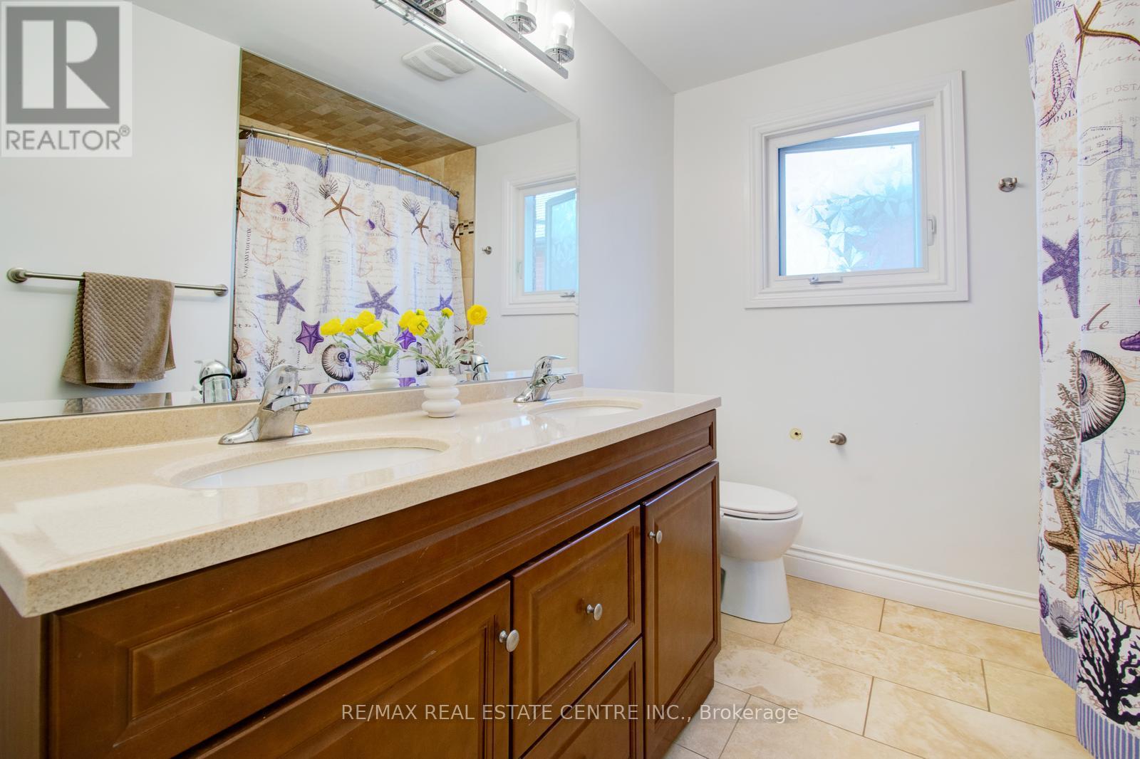 2840 Tradewind Drive, Mississauga, Ontario  L5N 6L1 - Photo 22 - W12186393