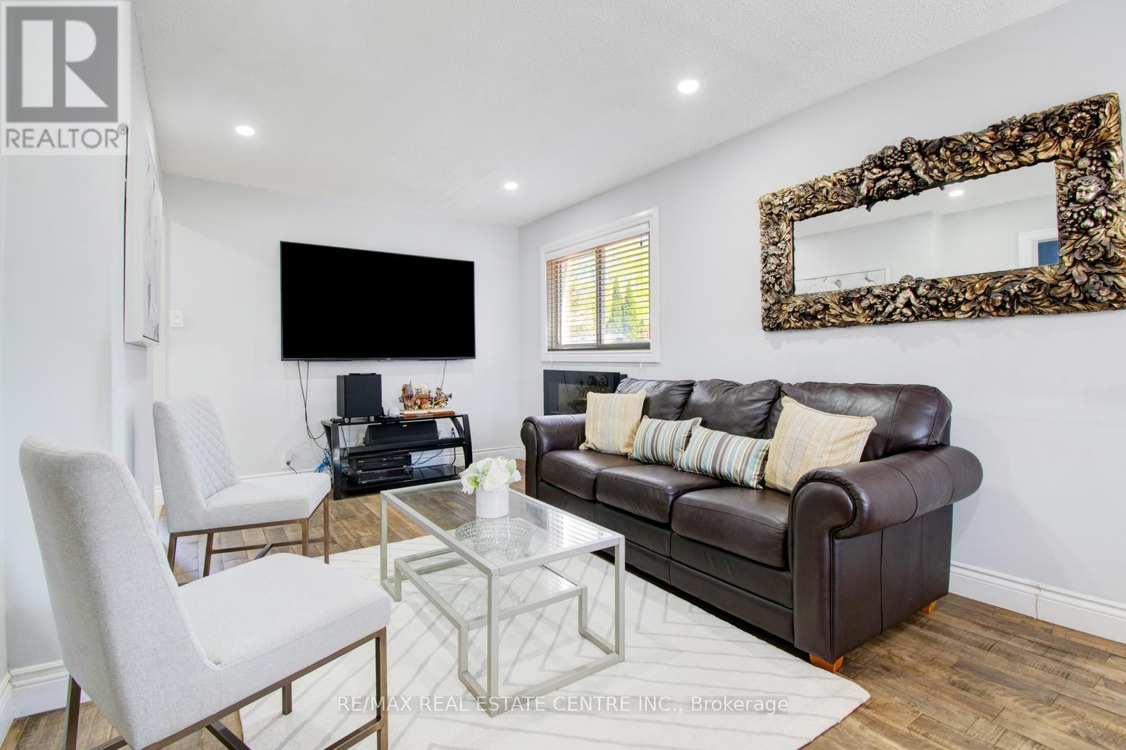 2840 Tradewind Drive, Mississauga, Ontario  L5N 6L1 - Photo 11 - W12186393