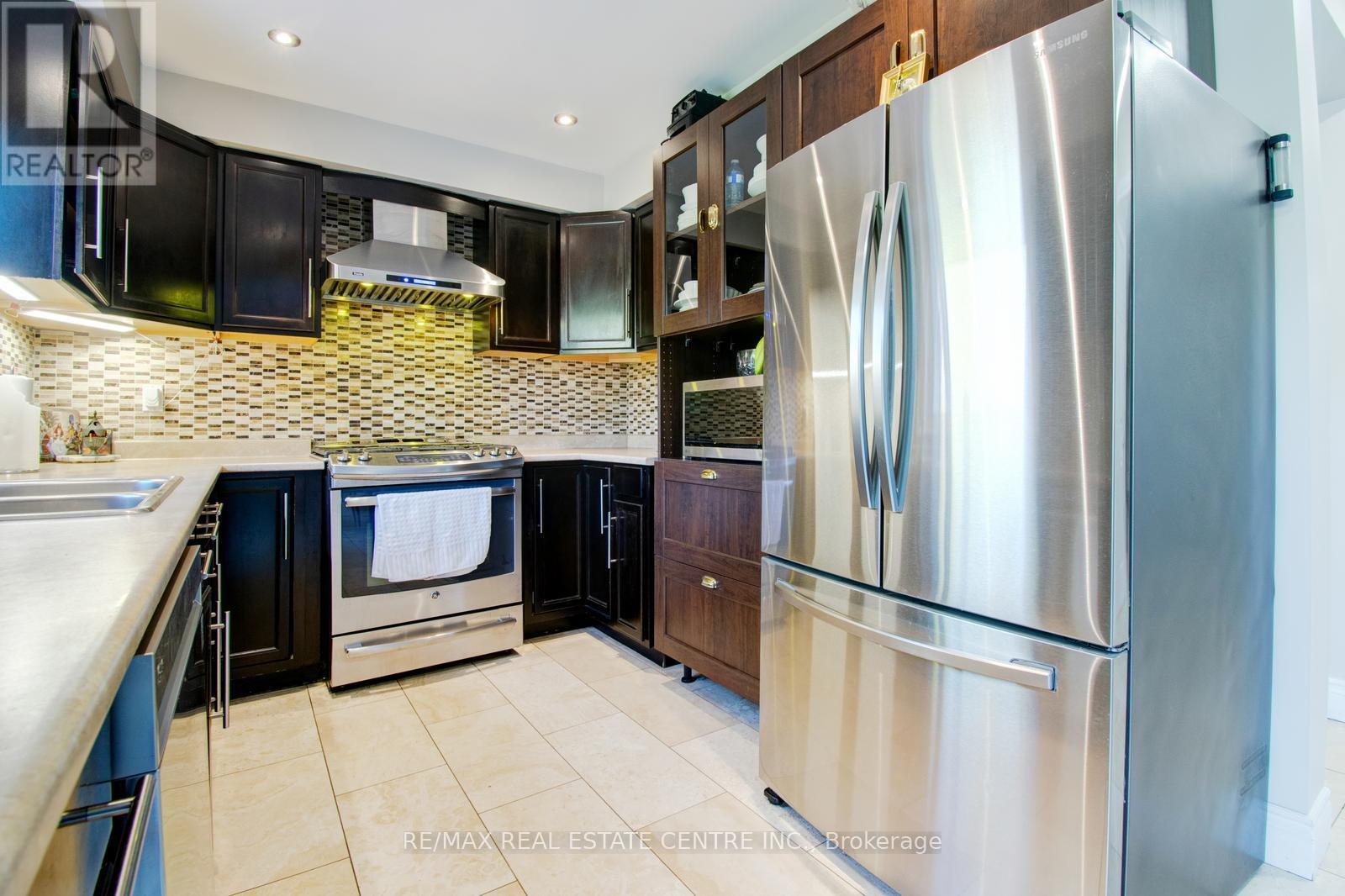 2840 Tradewind Drive, Mississauga, Ontario  L5N 6L1 - Photo 17 - W12186393