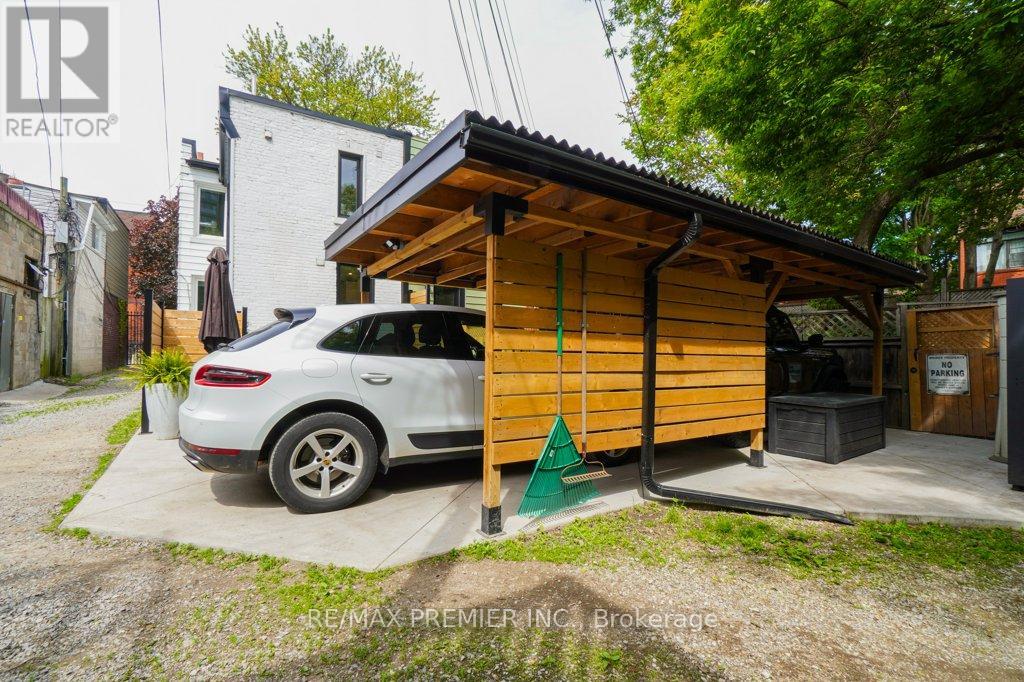 1 Gwynne Avenue, Toronto, Ontario  M6K 2C2 - Photo 41 - W12182363