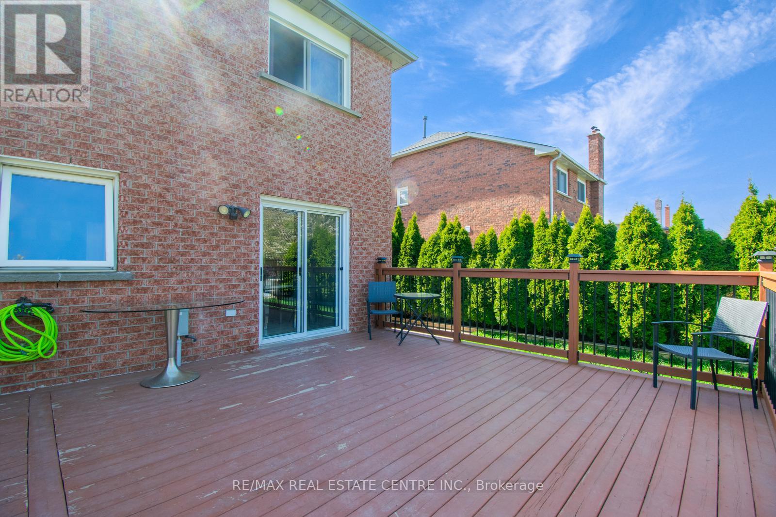 2840 Tradewind Drive, Mississauga, Ontario  L5N 6L1 - Photo 43 - W12186393