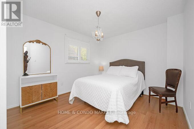 74 Rosebud Avenue, Brampton, Ontario  L6X 2W5 - Photo 26 - W12183582