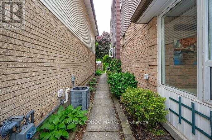 74 Rosebud Avenue, Brampton, Ontario  L6X 2W5 - Photo 50 - W12183582