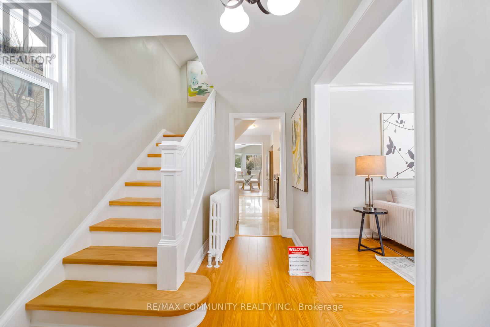 15 Cree Avenue, Toronto, Ontario  M1M 1Z3 - Photo 5 - E12101477