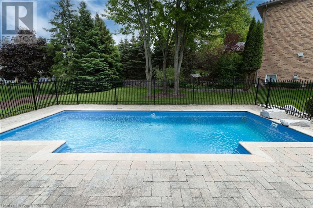 108 Dirksen Court, Kitchener, Ontario  N2P 2M1 - Photo 8 - 40735069